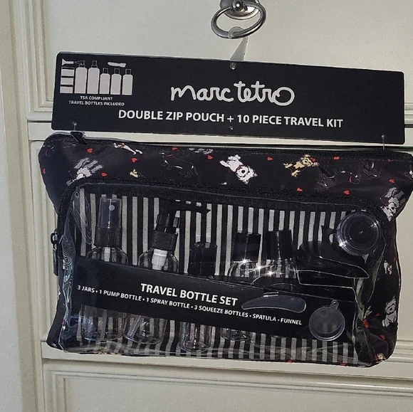 Marc Tetro Dog Black Cosmetic Travel Bag Set - Picture 2 of 5